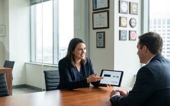 Expertin für digitale Prüfprozesse