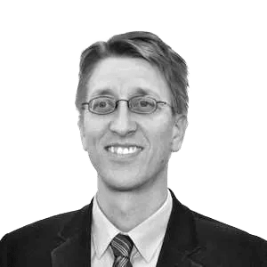 Roland Fröbel von ASSEPRO Gruppe präsentiert die Digitalisierung von Geschäftsprozessen mit einem Open Source DMS